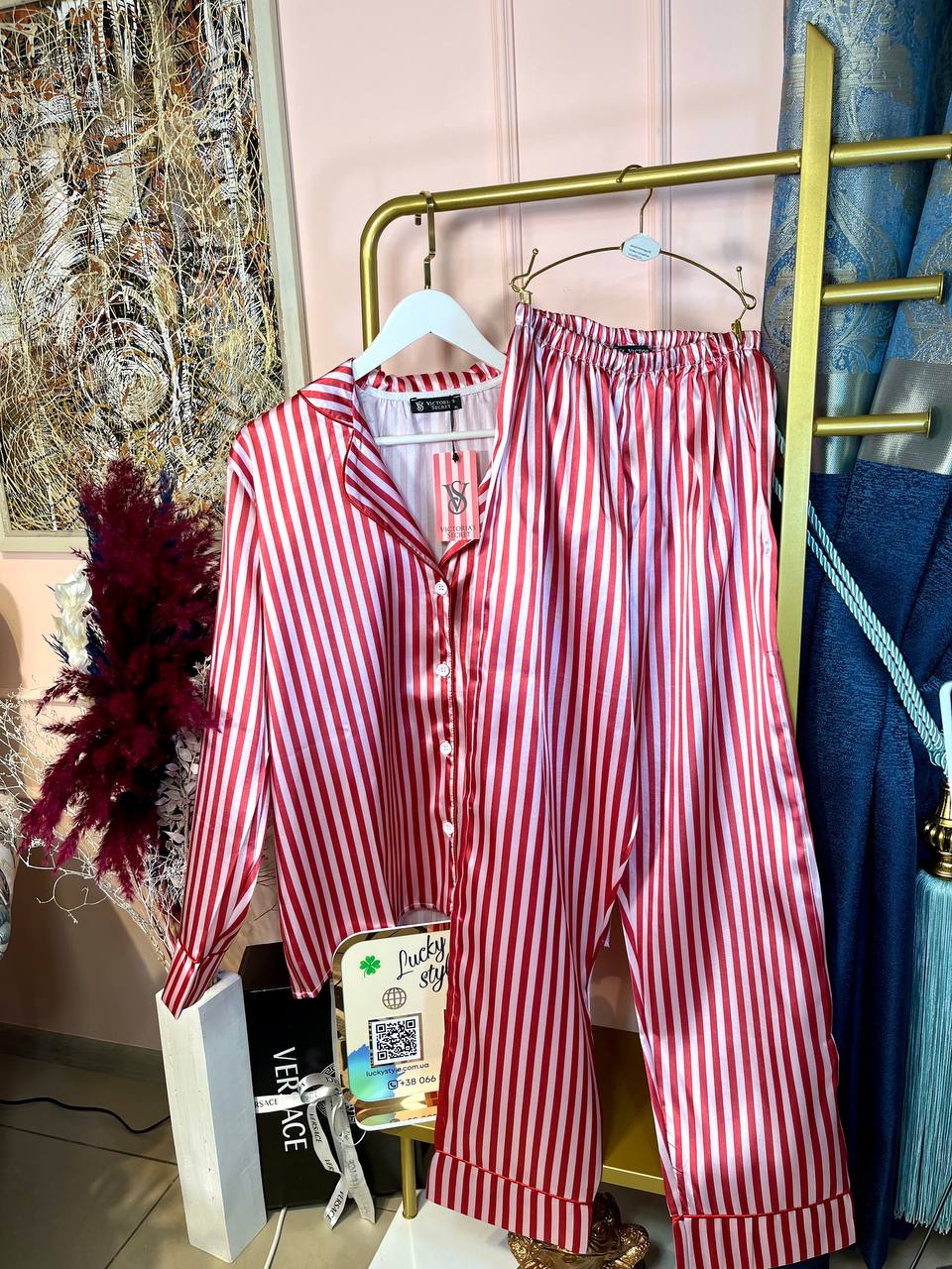 Атласная пижама брючная розовая полоска Victoria Secret  52352362436