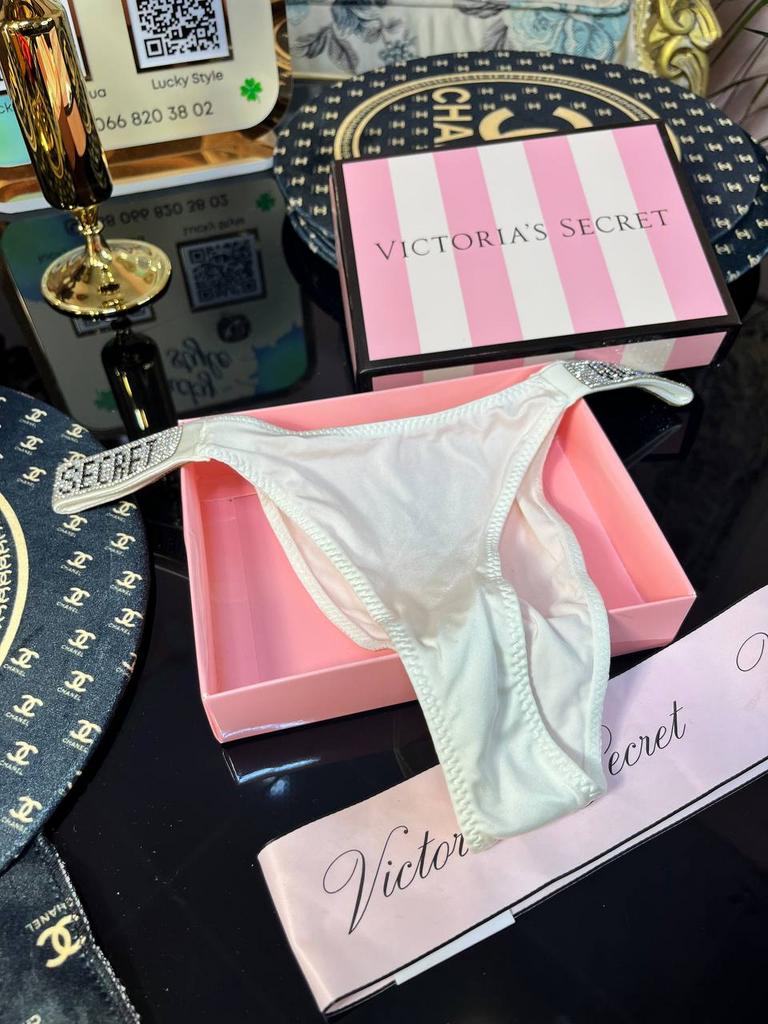 Трусы белые Victoria Secret 651512516