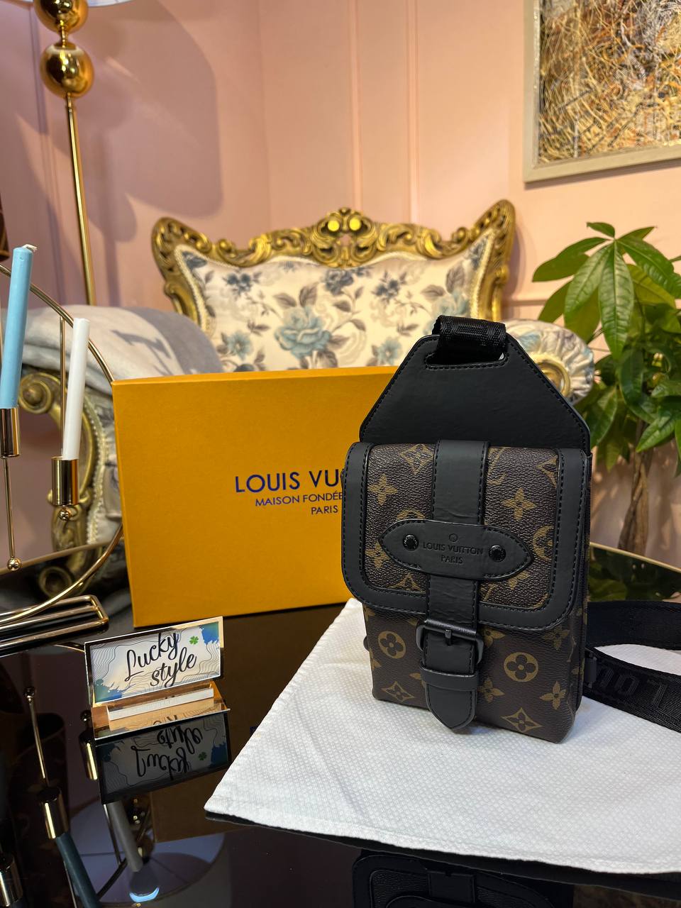 Сумка коричневый монограмм LOUIS VUITTON - Avenue Slingbag 5867832