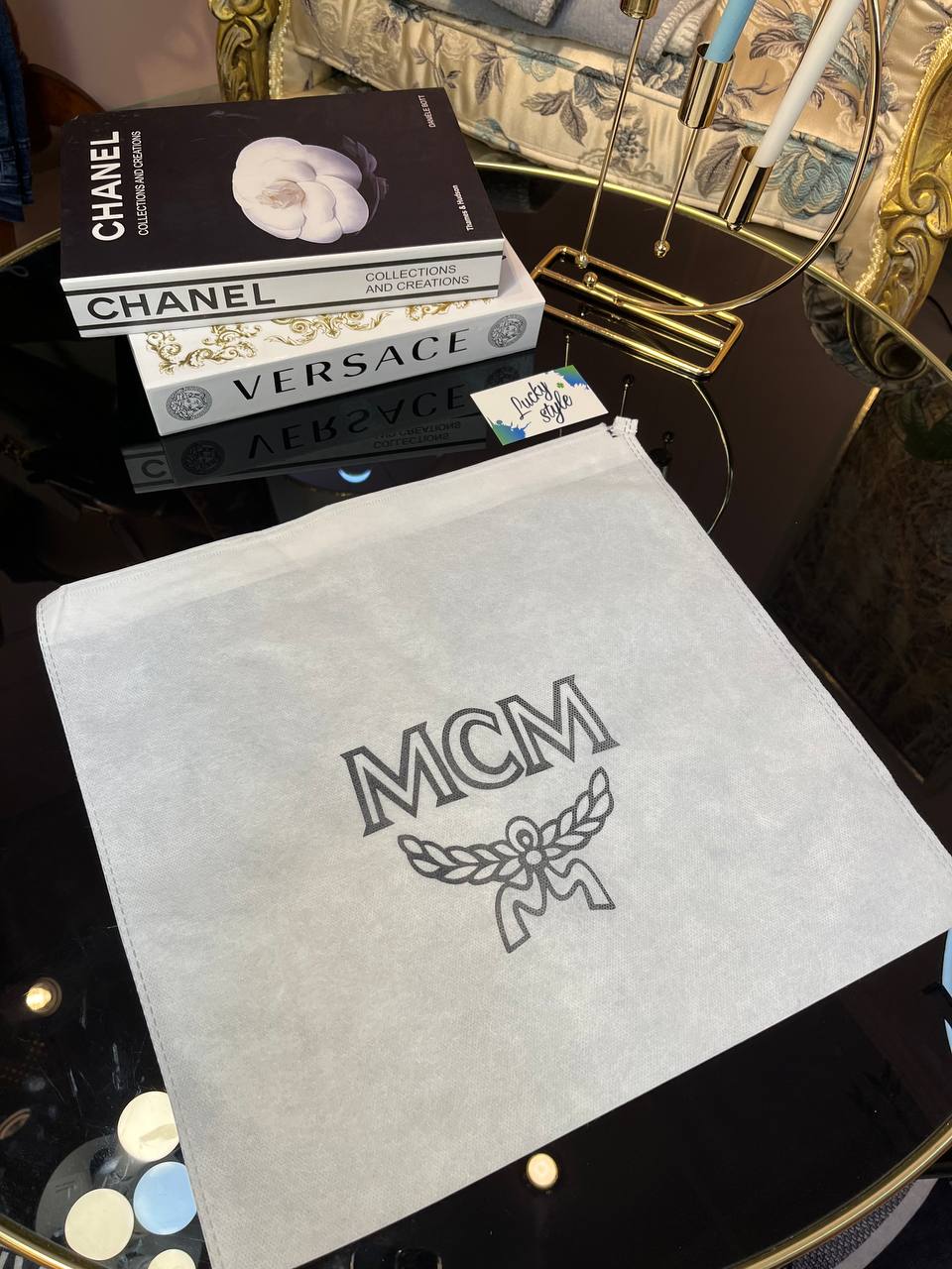 Пыльник MCM маленький 442333668680