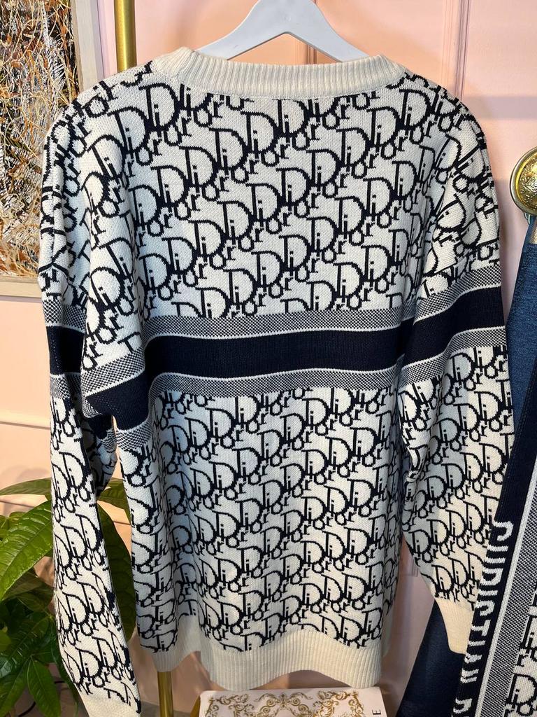 Baby Dior ジャガード　トップス Бренд Dior представил коллекцию осень-зима 2024-2025 - фото — Писк