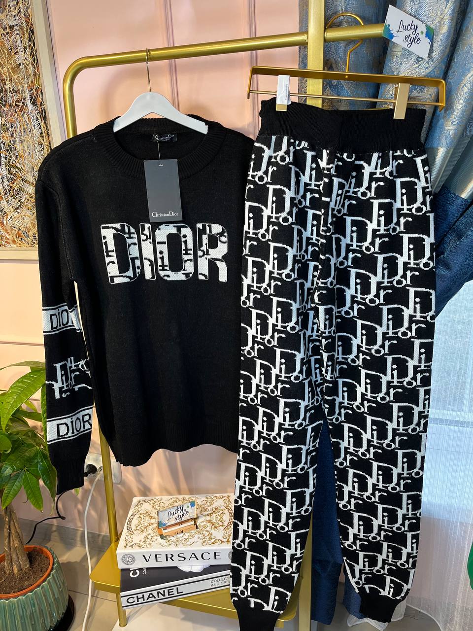 Костюм Dior чёрный 959548