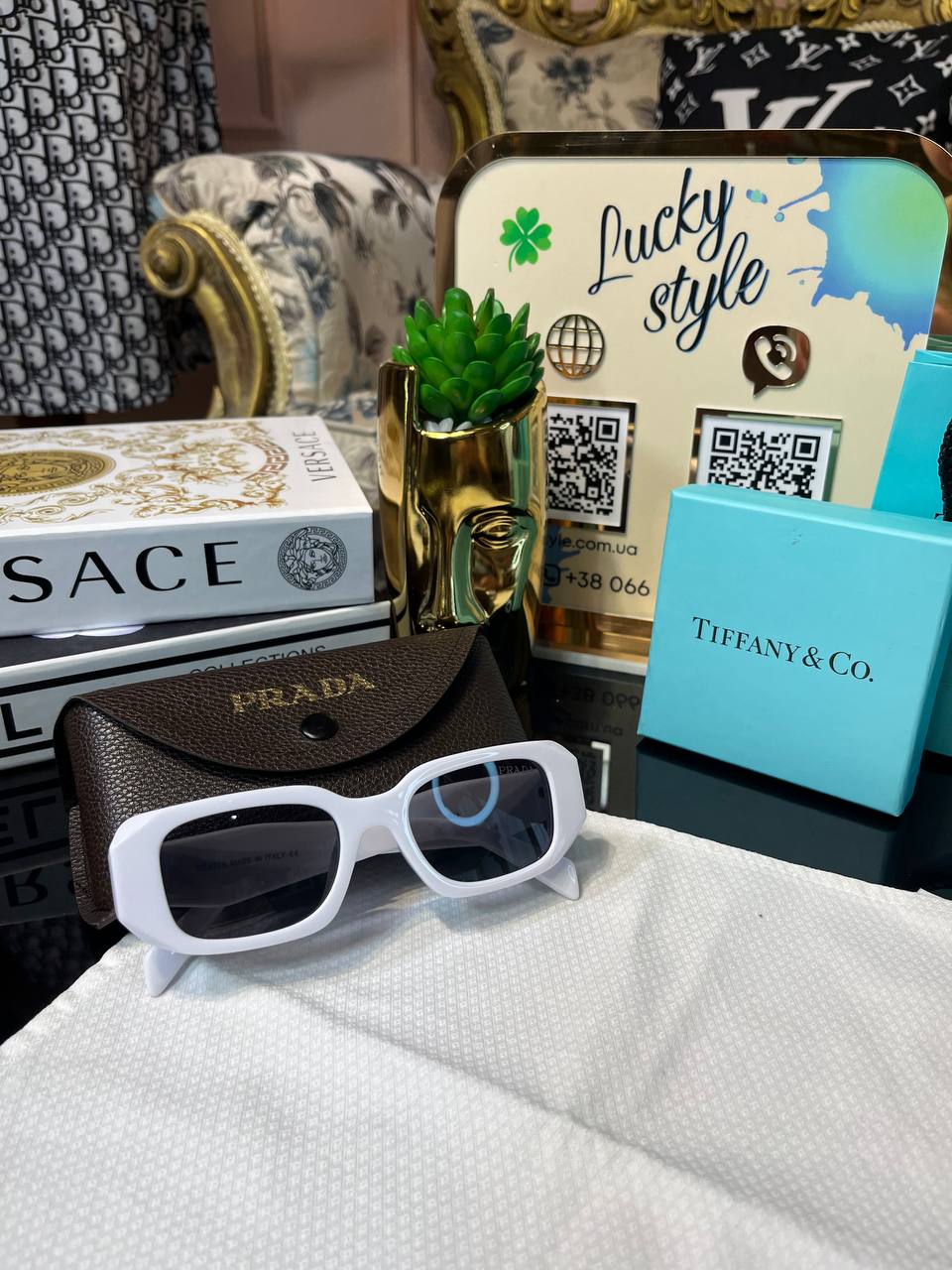 Очки Prada белые 161615