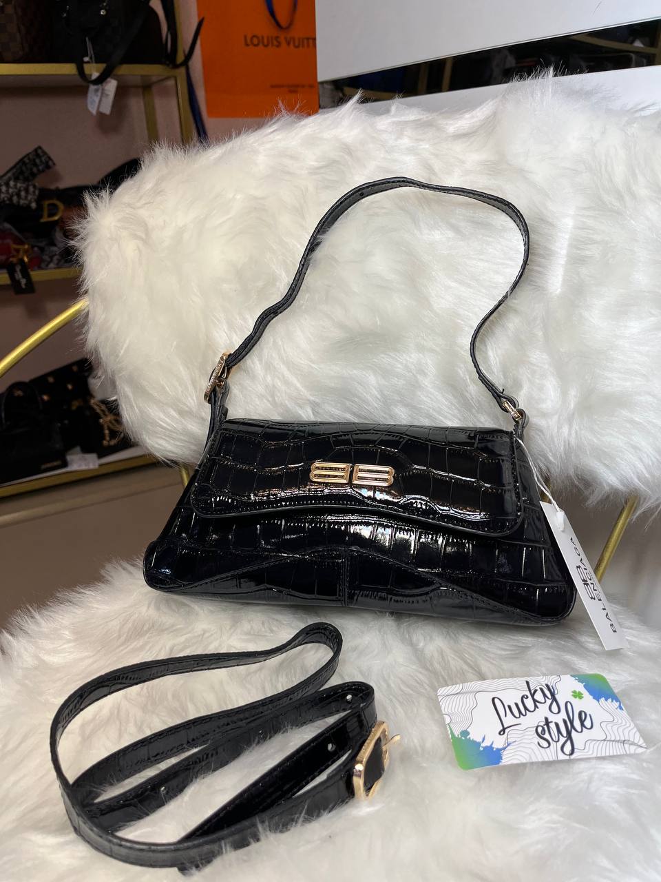 Сумка чёрная Balenciaga XX Small Flap 464958