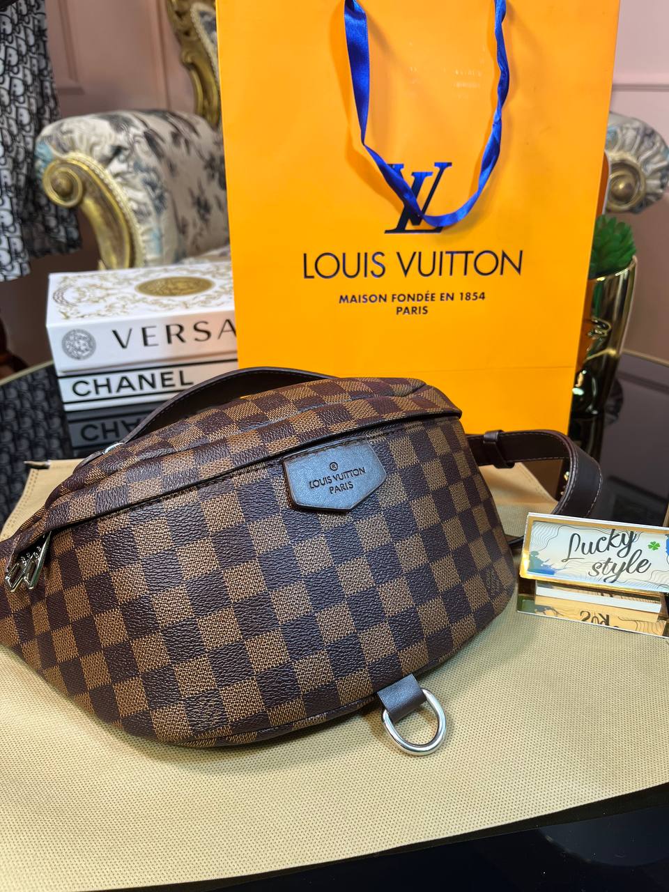 Bumbag Louis Vuitton коричневая шашка Luxe 76777777