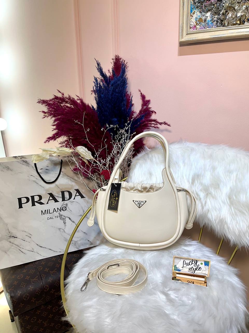 Сумка кроссбоди Prada молочная 95859