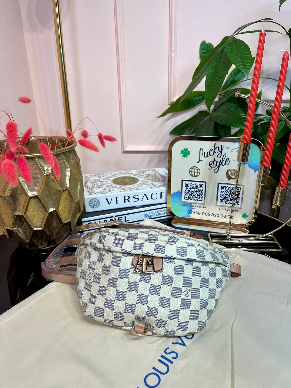 Бананка Louis Vuitton Bumbag белая шашка 95993