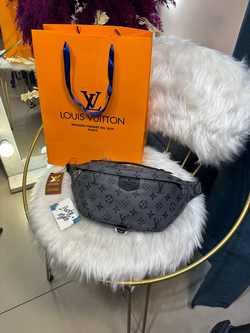 Поясная сумка Louis Vuitton серый монограм 96111