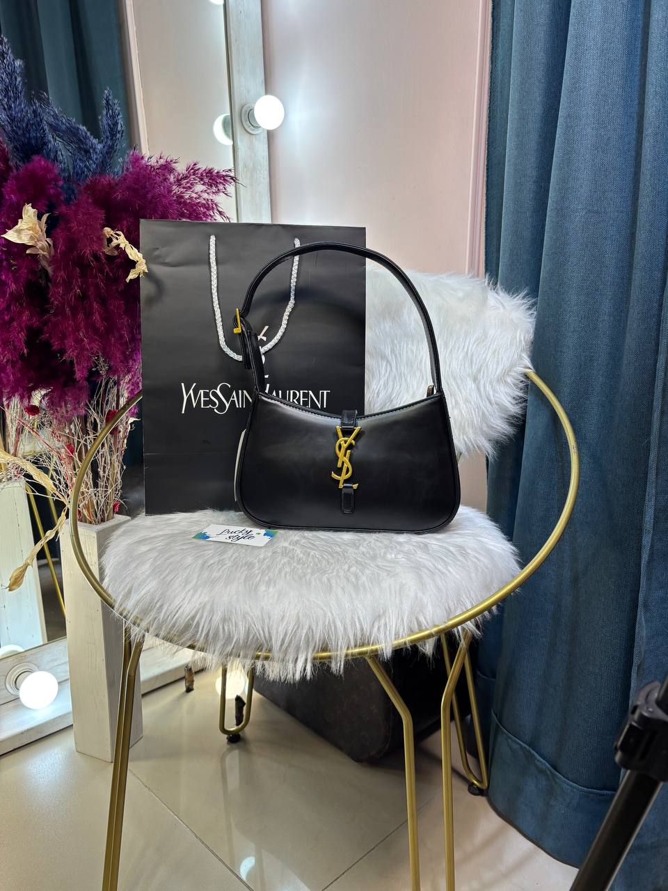 Сумка YSL hobo черная с золотой фурнитурой 96123