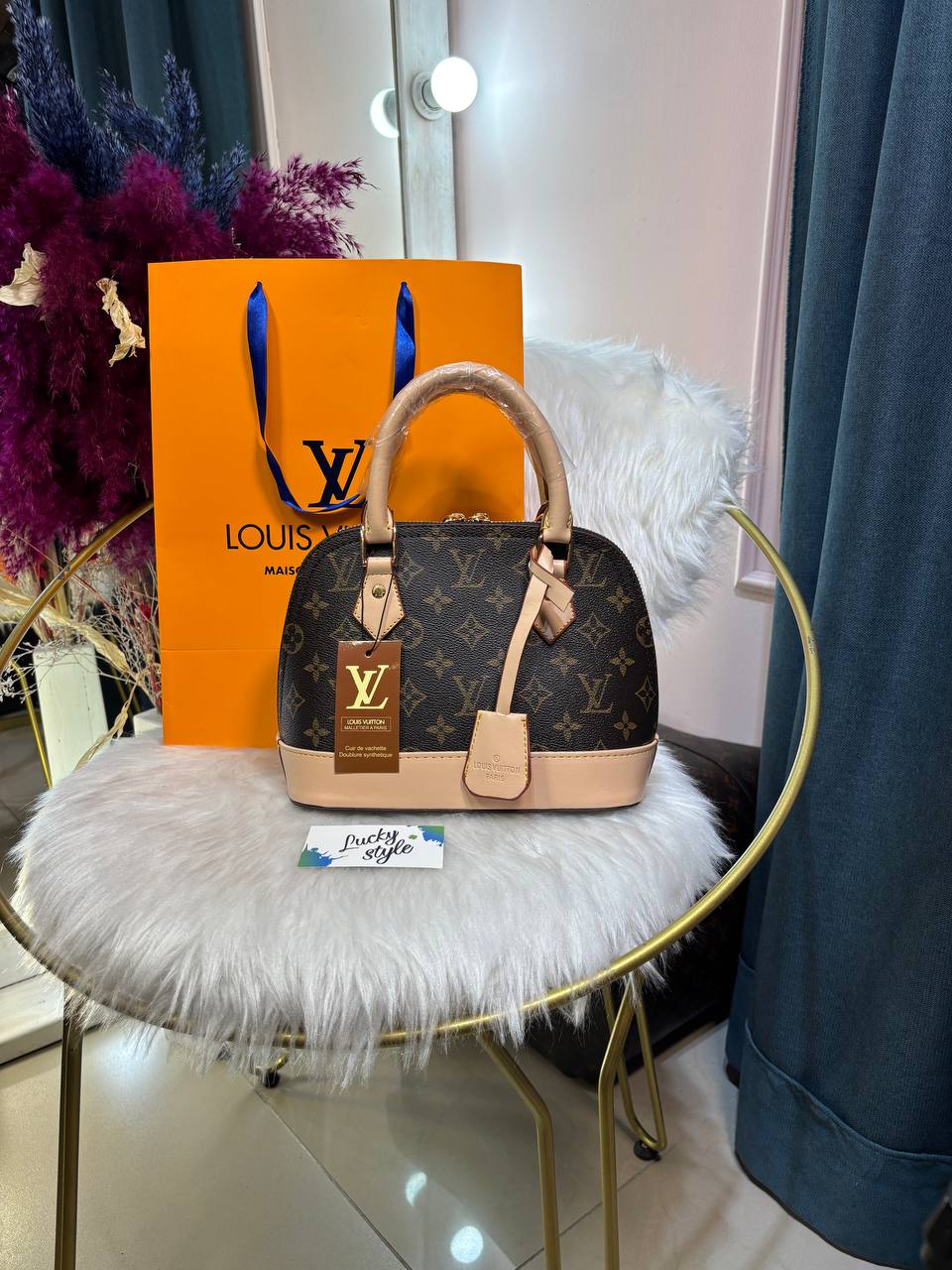 LOUIS VUITTON - Alma со светлыми вставками 24 см 97130