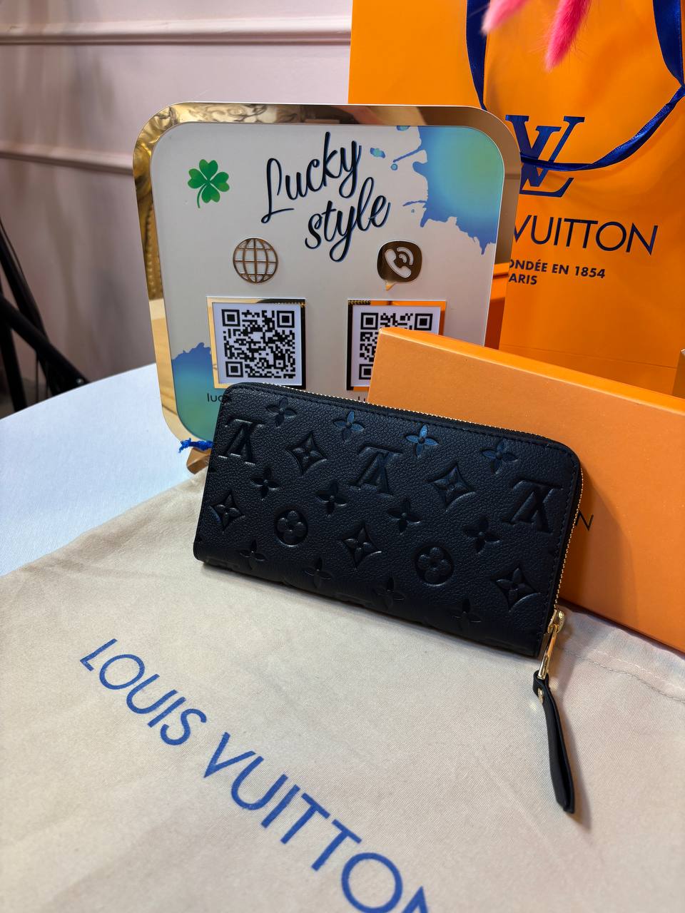 Кошелек Louis Vuitton чёрный натуральная кожа 96162
