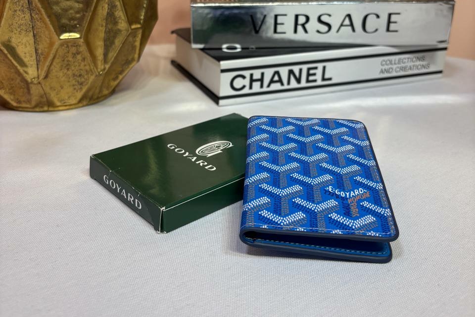 Кошелёк-картхолдер Goyard натуральная кожа голубой 96176
