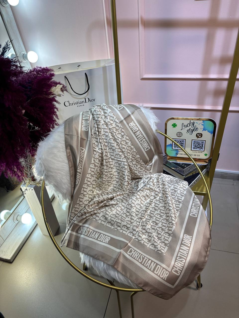 Шаль Dior шелк бежевая 96240