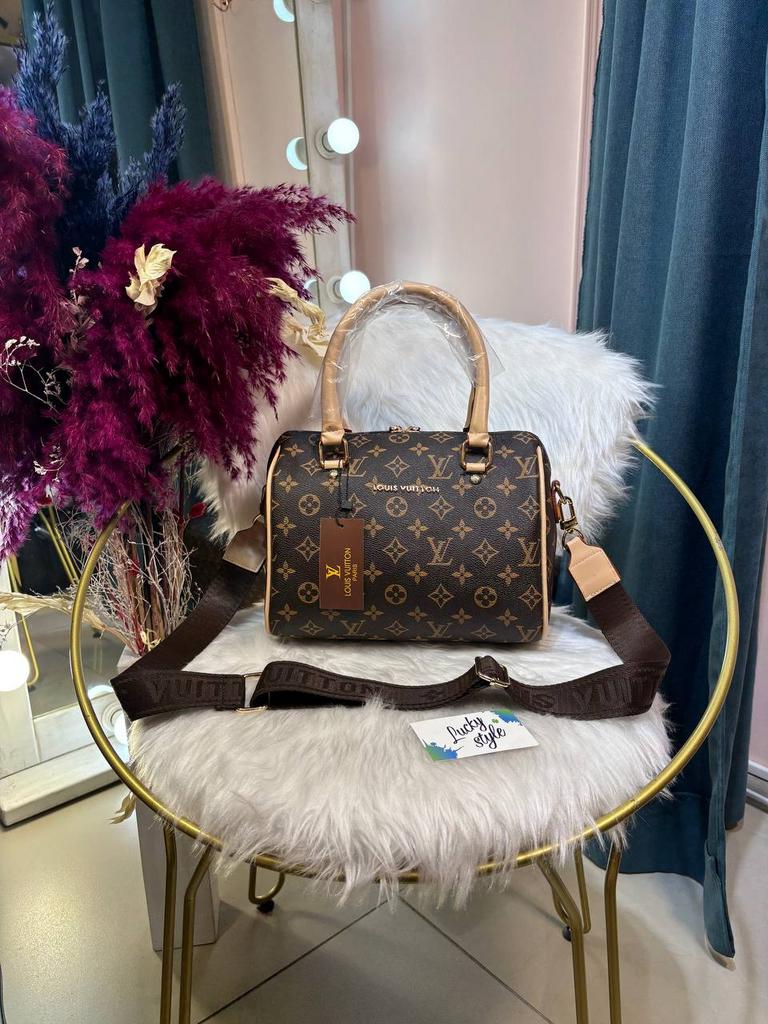 Сумка Louis Vuitton Speedy 25 см коричневый монограм 96303