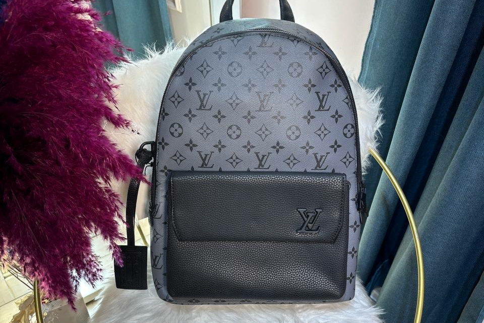 Рюкзак Louis Vuitton серый монограм 96328
