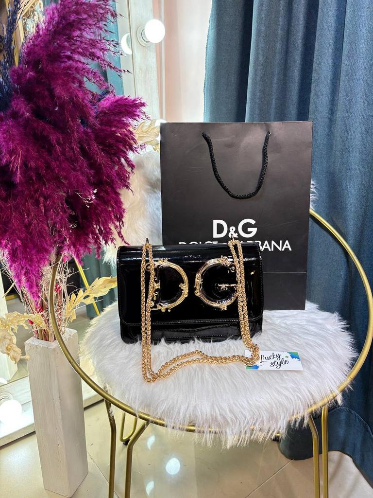 Сумка Dolce&Gabbana скидка черная под лак 96388