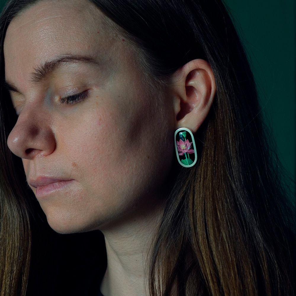 Earrings witn Lotuses on black