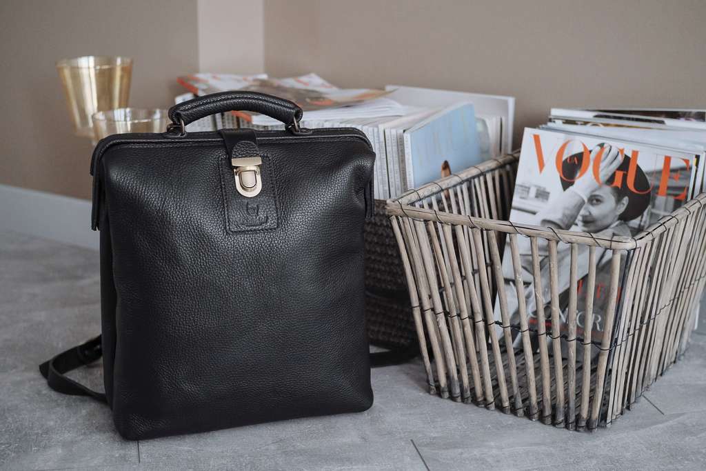 Шкіряний рюкзак City Black