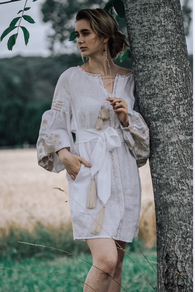 ROBE BLANCHE BRODEE EN LIN CLELIA