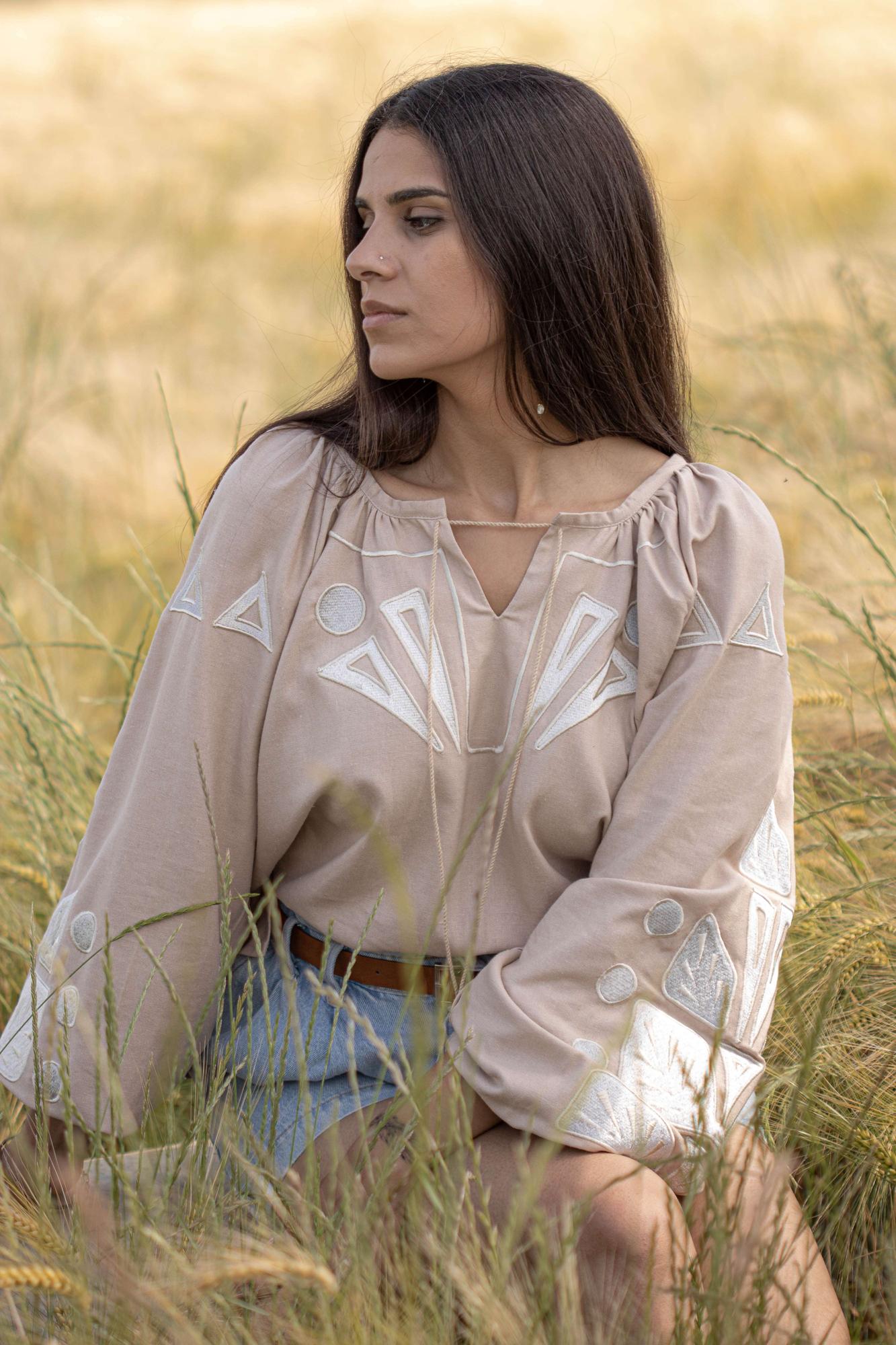 CHEMISE ETHNIQUE EN LIN BRODE ALMA