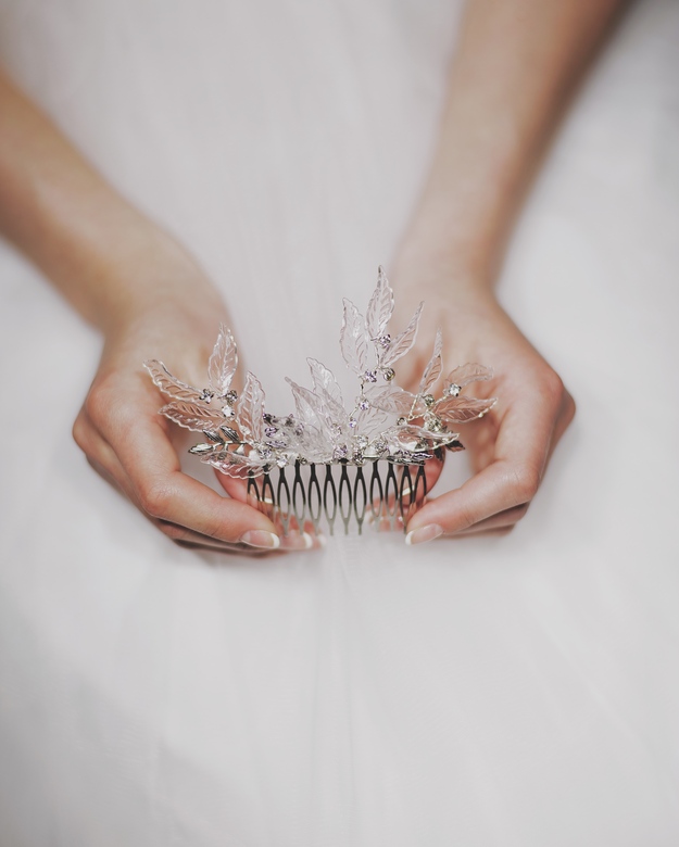 Гребень с лепестками Lisa