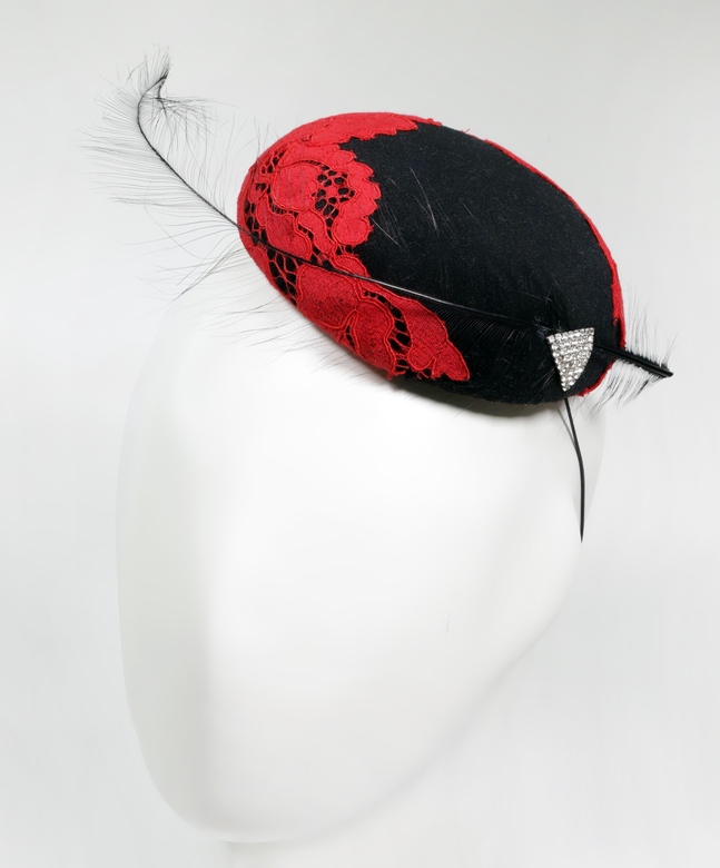 Шляпка для скачек Бионсе