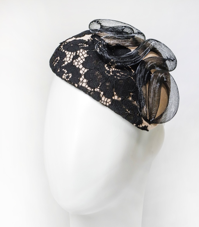 Шляпка для скачек Лиллит