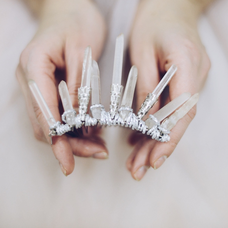 Корона из натуральных кварцевых кристаллов  из коллекции "Кристальные Эльфы"