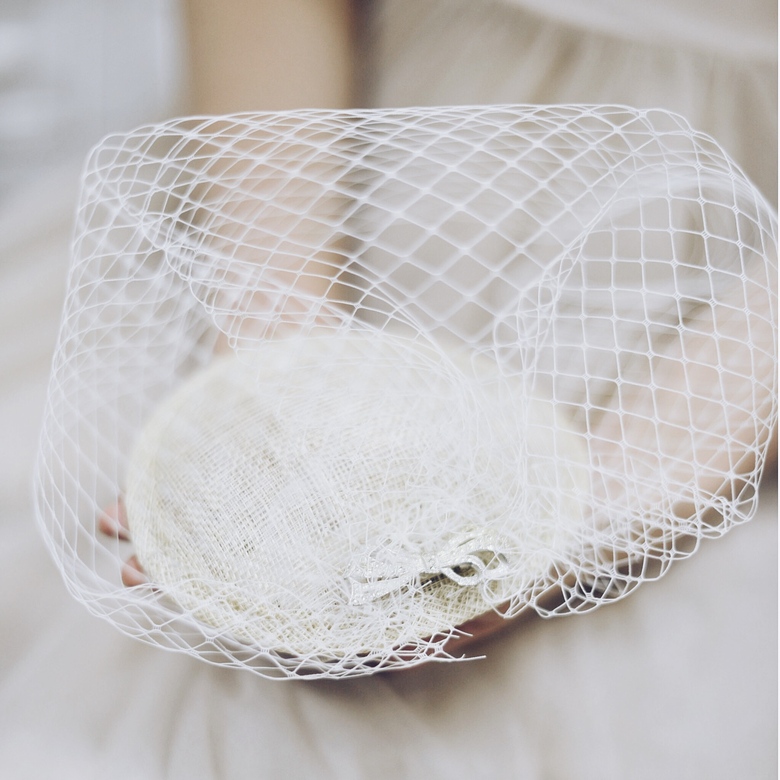 Шляпка с вуалью Sanya