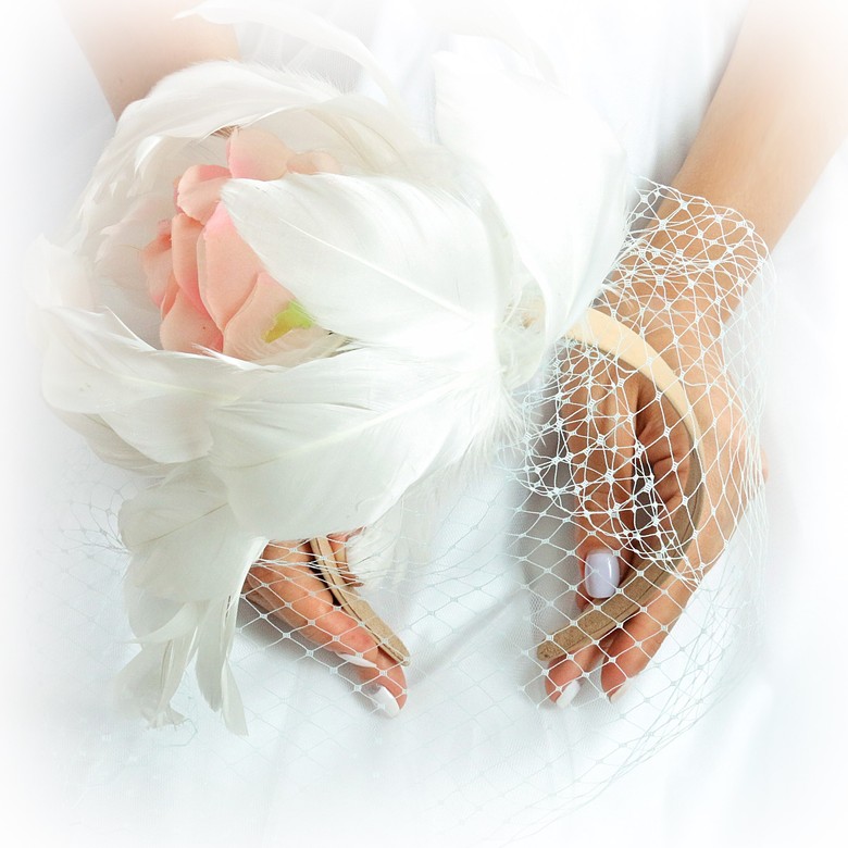 Ободок для скачек "Долорес"