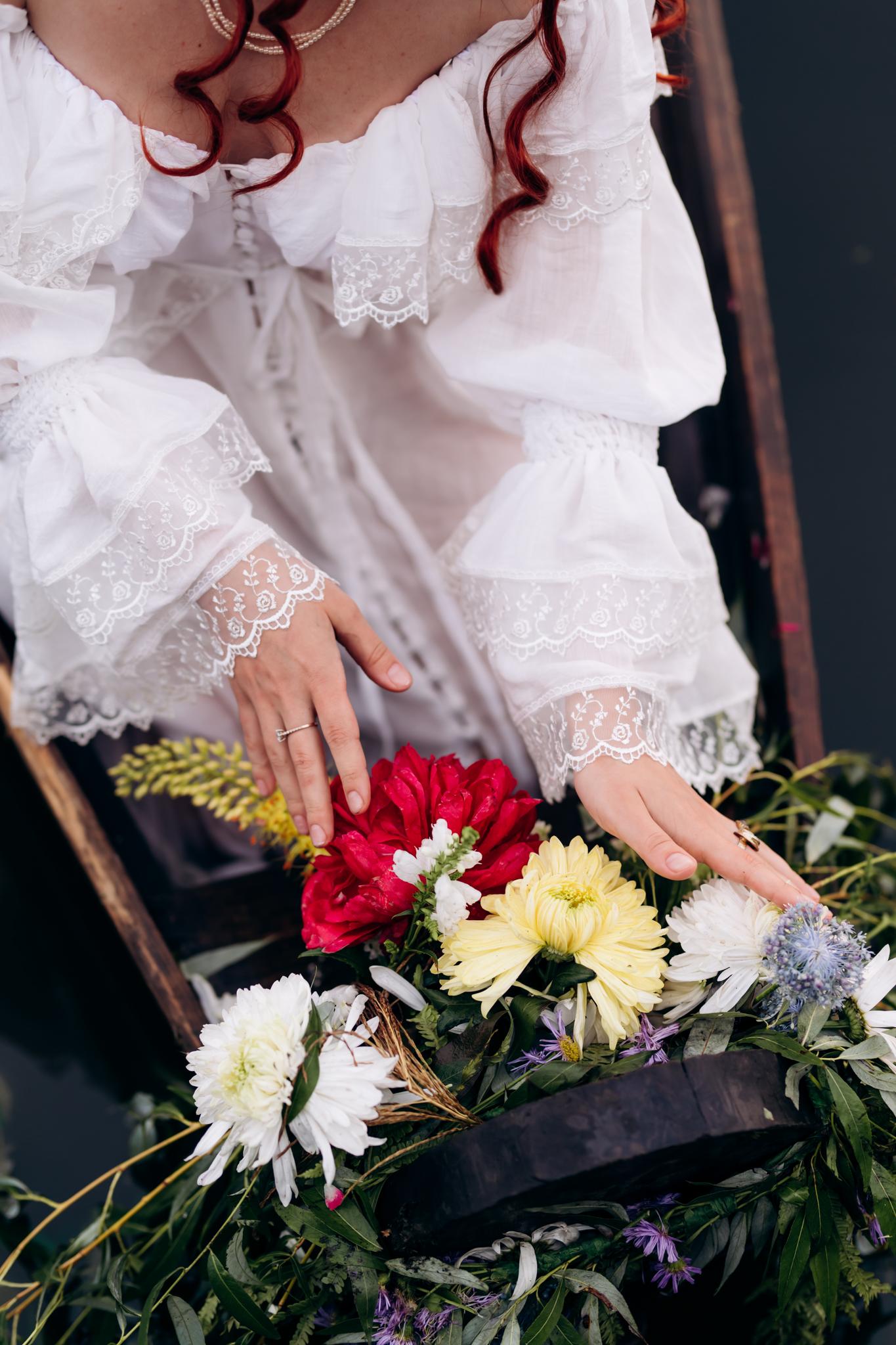 Dresses > Rose dress in white Buy from e-shop Dresses > Rose dress in white Buy from e-shop